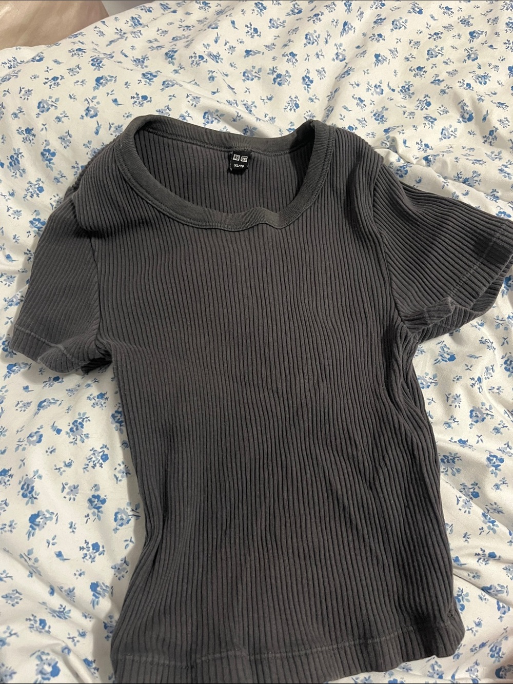 UNIQLO Women's Ribbed Short Sleeve Tee - Charcoal